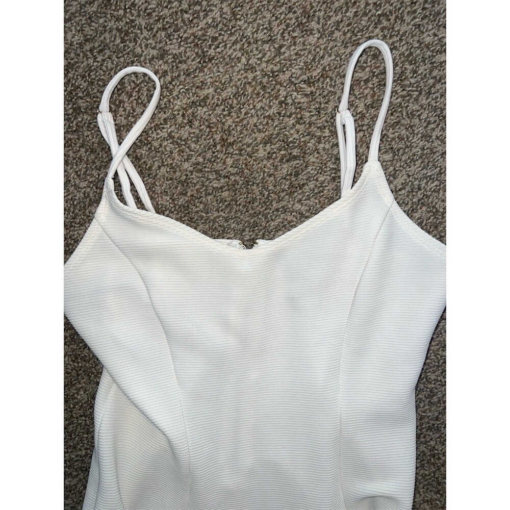 Forever 21 Dress Womens Size S White Fit & Flare Mini V-Neck Back Zip - Picture 4 of 6